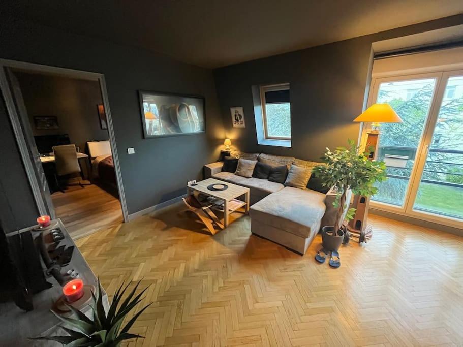 Appartement Cosy Le Chesnay Le Chesnay  Exterior foto